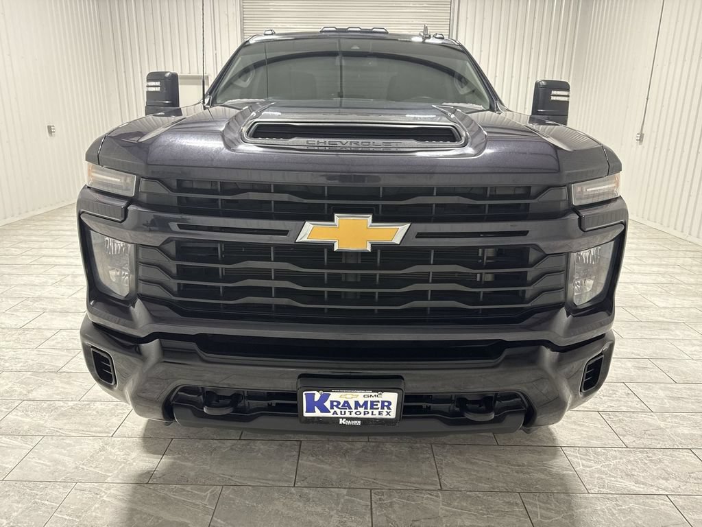 Used 2024 Chevrolet Silverado 2500 Custom w/ Custom Value Package AWD/4WD image 32