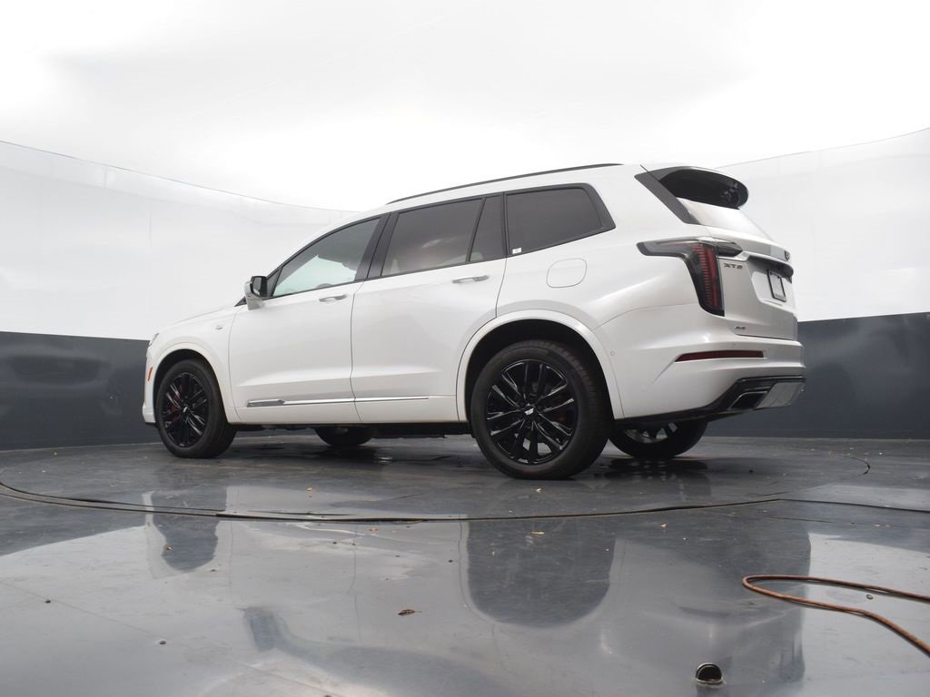 Used 2022 Cadillac XT6 Sport w/ Platinum Package image 49