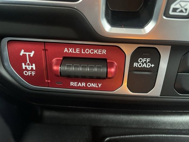 Used 2025 Jeep Gladiator Willys image 25