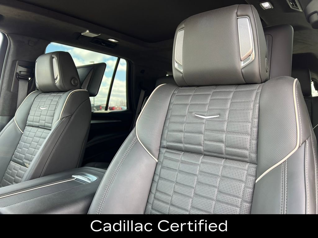 Certified 2025 Cadillac Escalade Sport Platinum w/ LPO, Floor Liner Package image 17