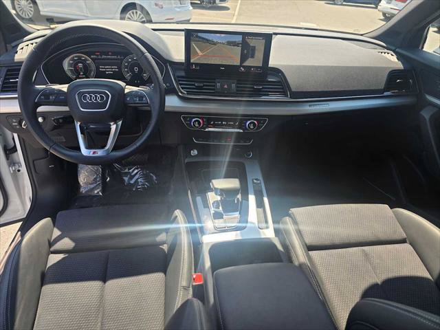 Used 2023 Audi Q5 e Prestige w/ Prestige Package AWD/4WD image 21