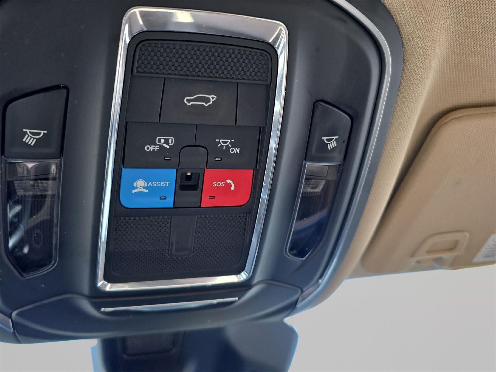 Used 2021 Jeep Grand Cherokee L Limited AWD/4WD image 19