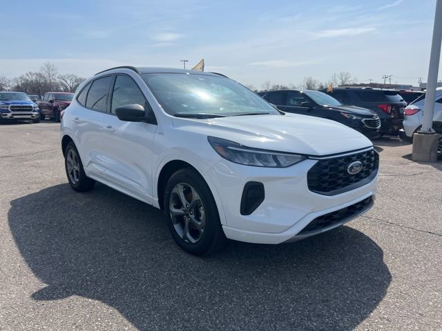 Certified 2023 Ford Escape ST-Line w/ Tech Pack #1 image 3