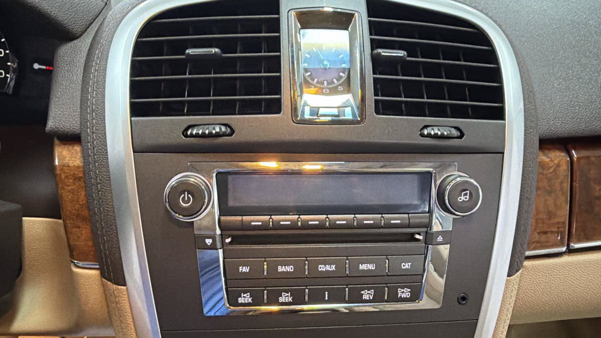 Used 2007 Cadillac SRX RWD image 19