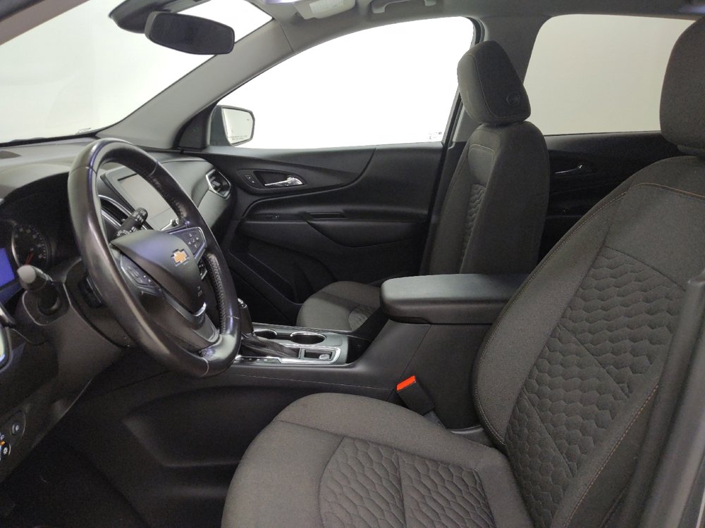 Used 2020 Chevrolet Equinox LT w/ Driver Convenience Package FWD image 17