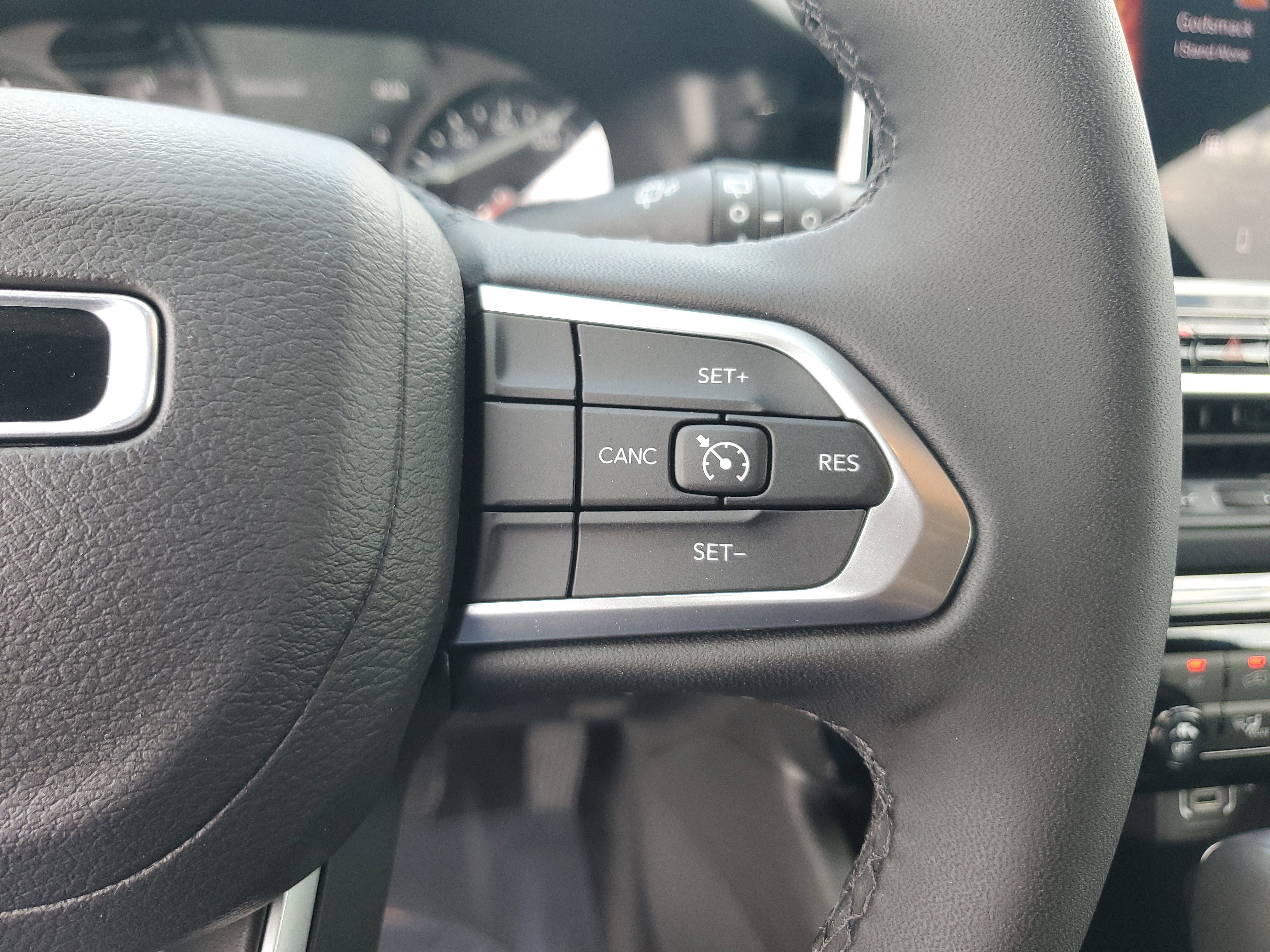 Used 2026 Jeep Compass Latitude AWD/4WD image 20