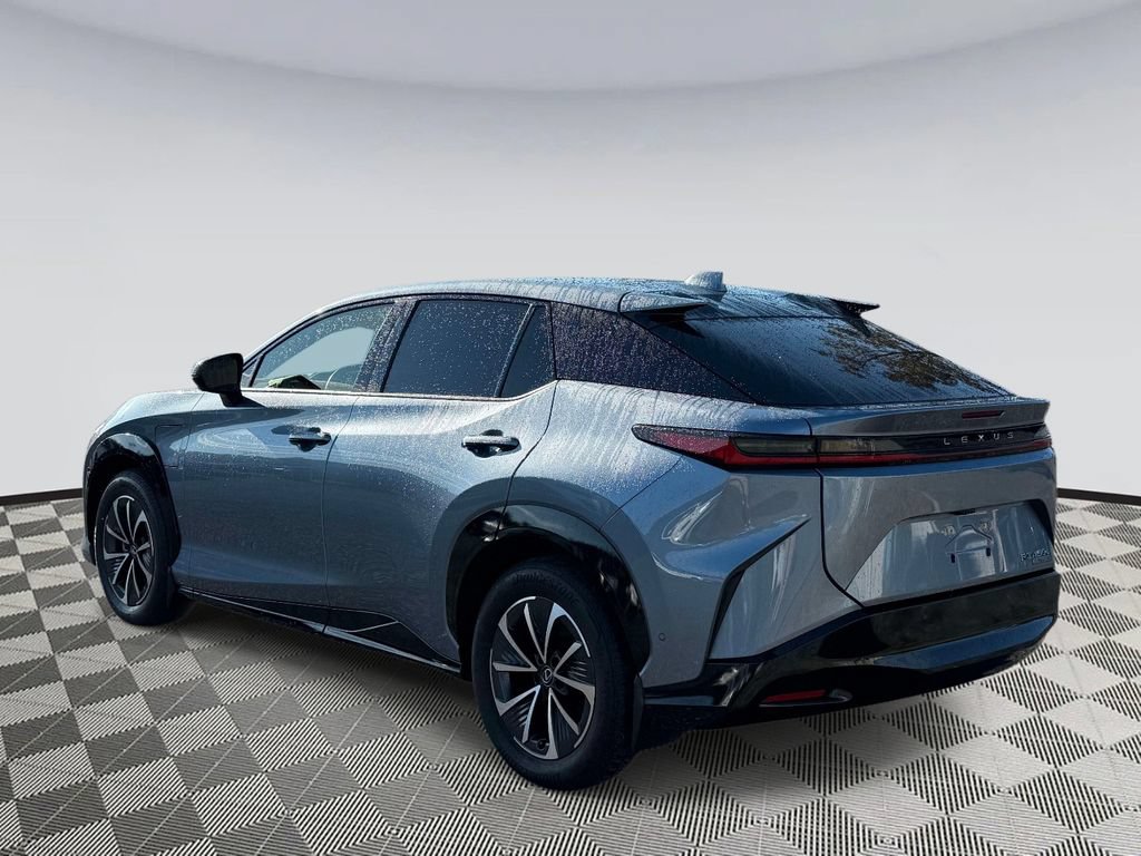 Used 2024 Lexus RZ 450e Premium w/ Technology Package AWD/4WD image 4