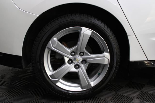 Used 2016 Chevrolet Volt LT w/ Comfort Package image 5