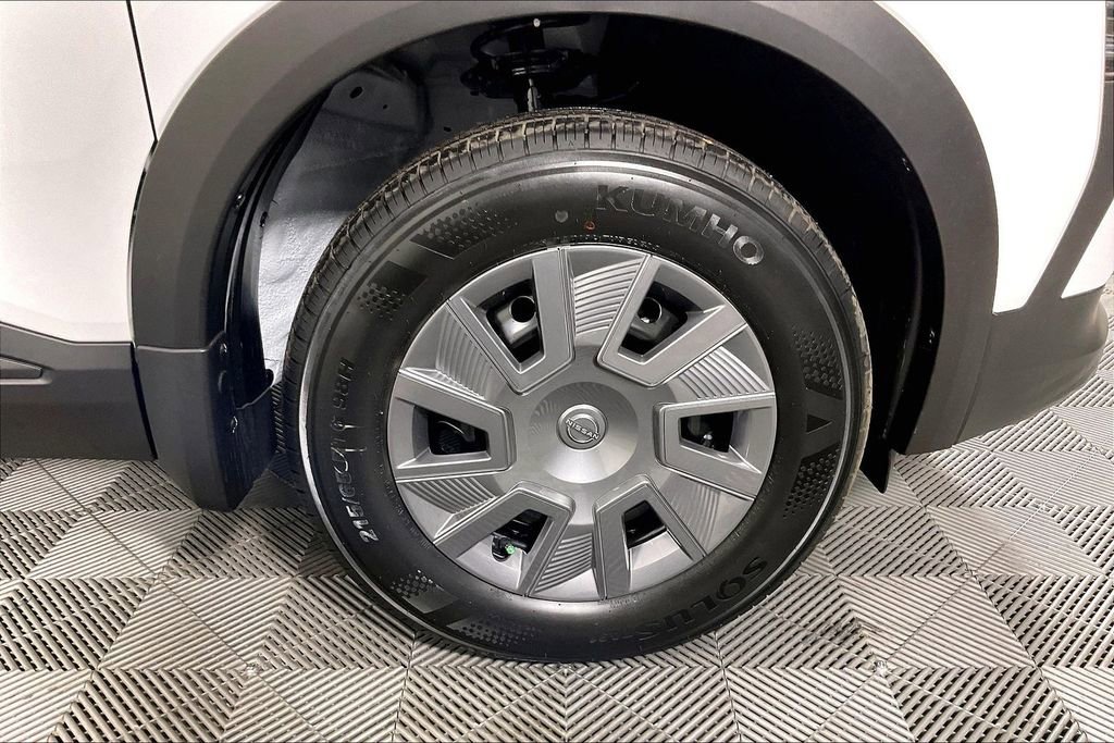 New 2026 Nissan Kicks S image 16