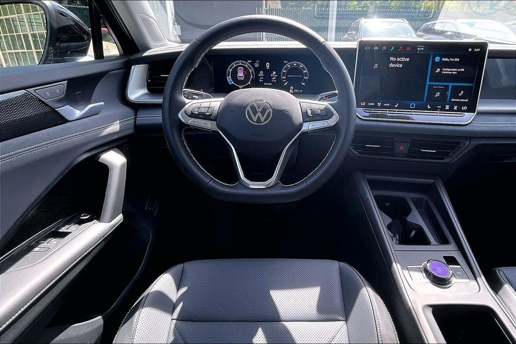 New 2026 Volkswagen Tiguan SE AWD/4WD image 4