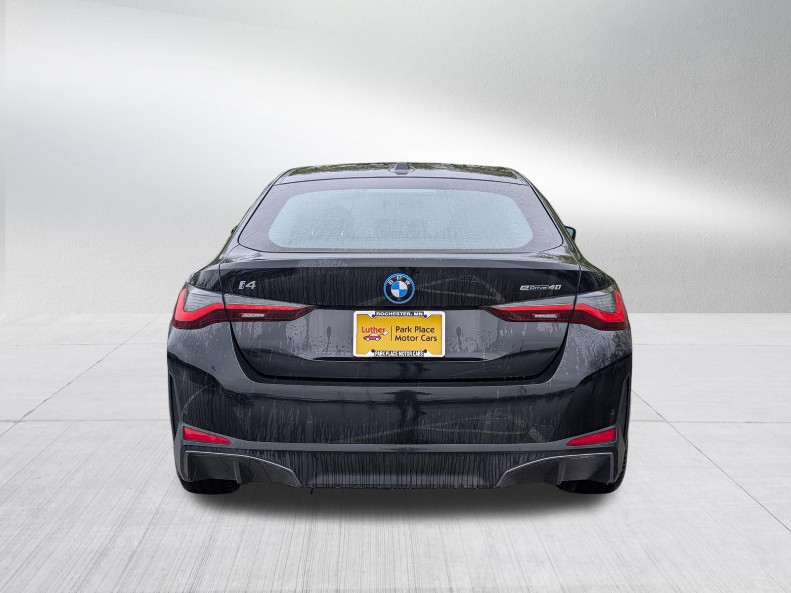 Used 2024 BMW i4 eDrive40 w/ Premium Package RWD image 6