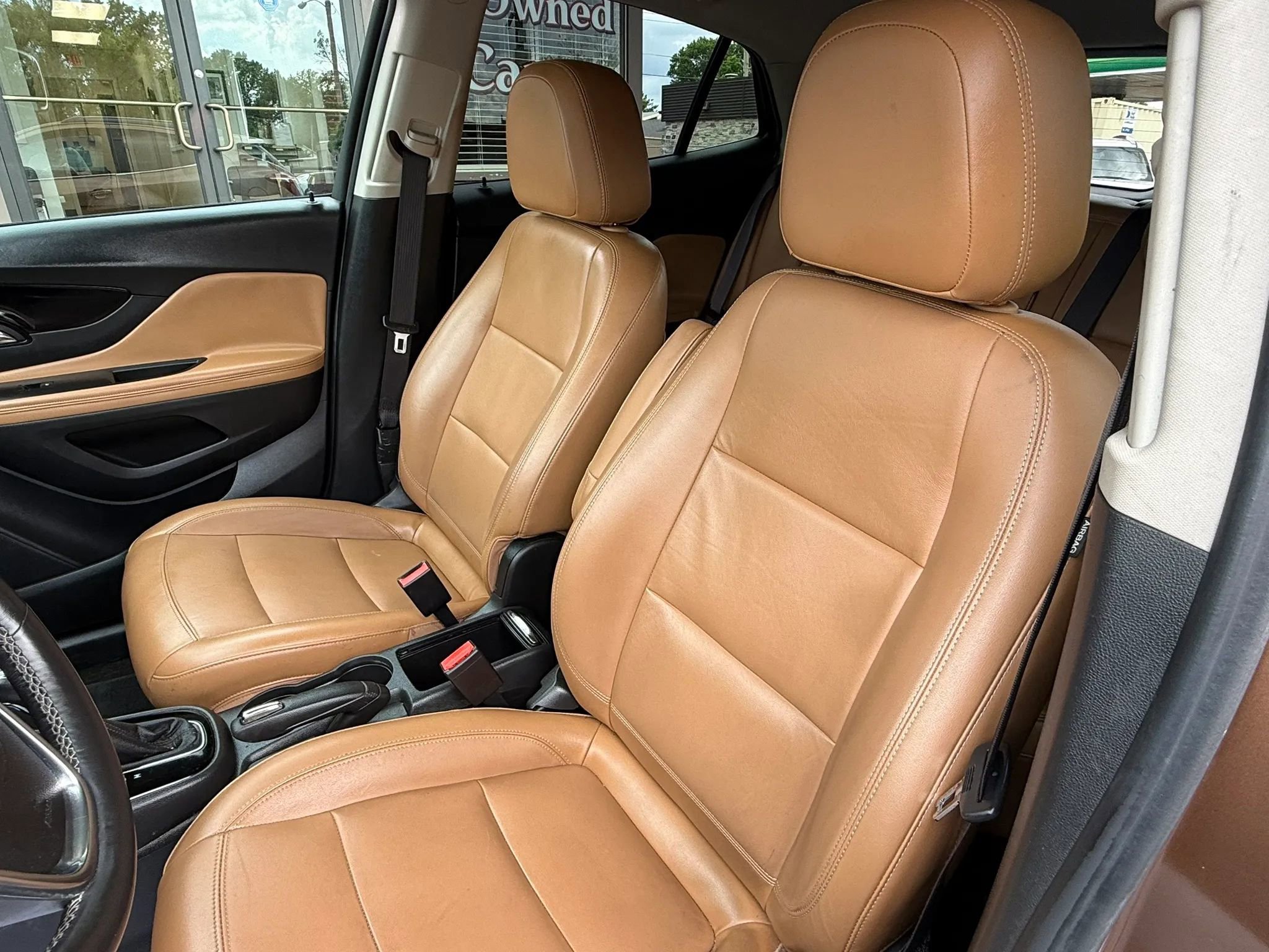 Used 2017 Buick Encore Essence FWD image 14