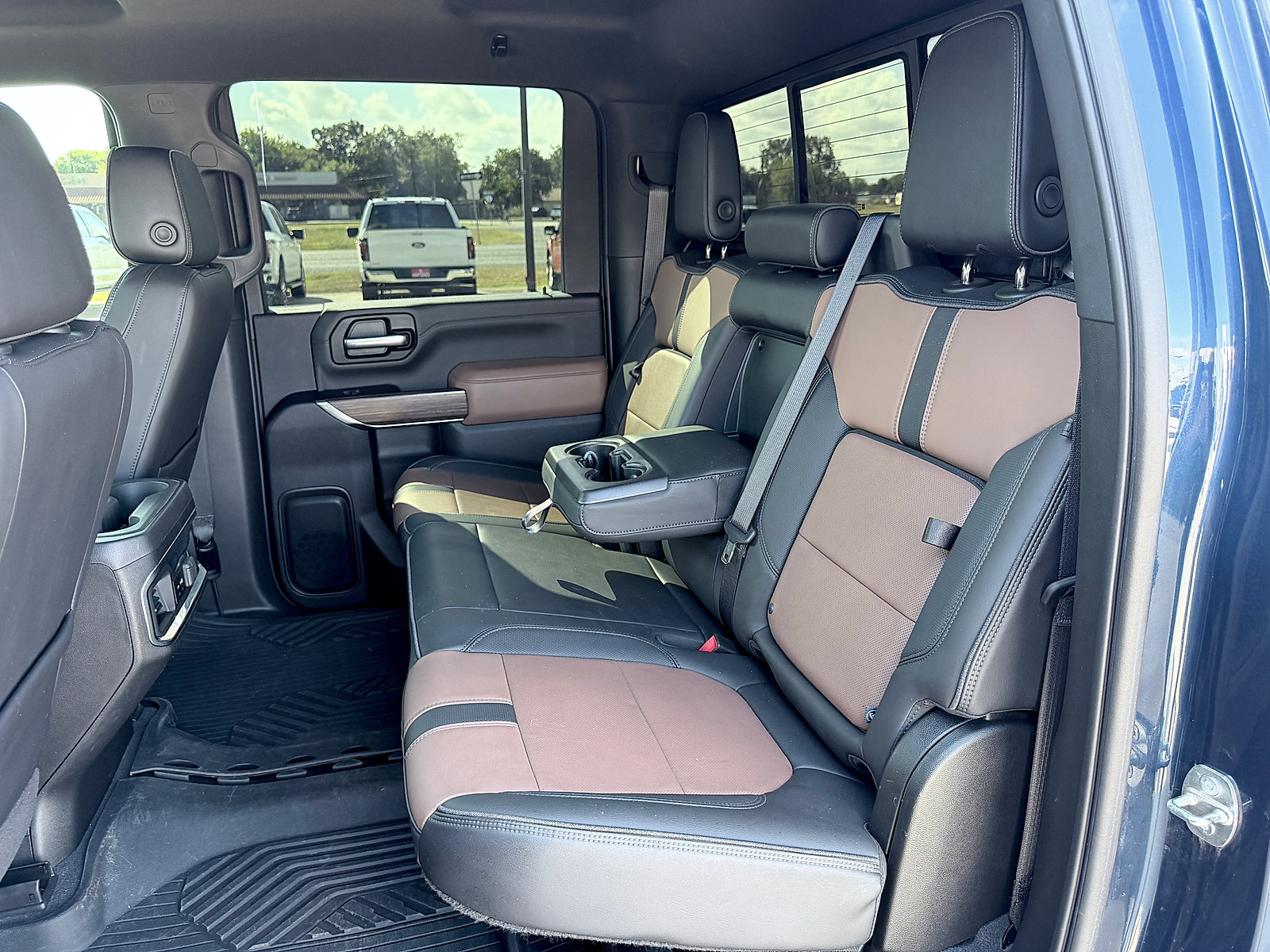 Used 2022 Chevrolet Silverado 2500 High Country w/ Technology Package AWD/4WD image 20