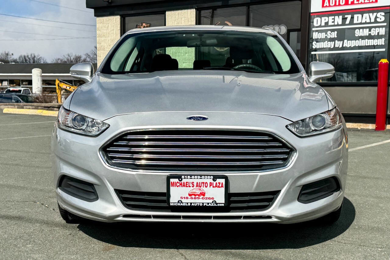 Used 2015 Ford Fusion SE image 9