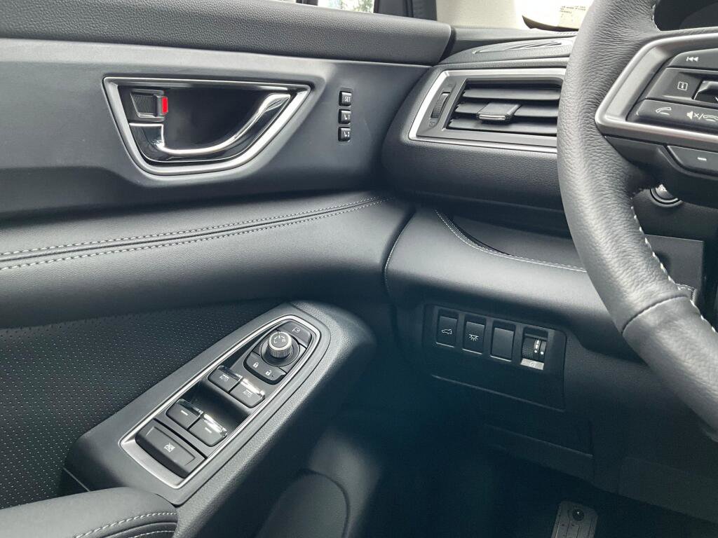 New 2026 Subaru Ascent Limited image 25