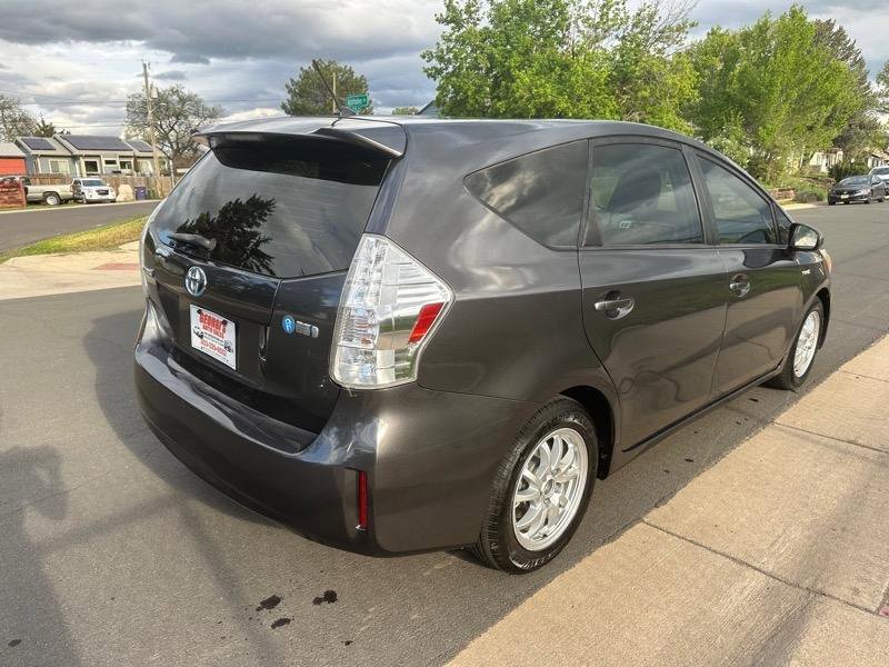 Used 2014 Toyota Prius V Two FWD image 5