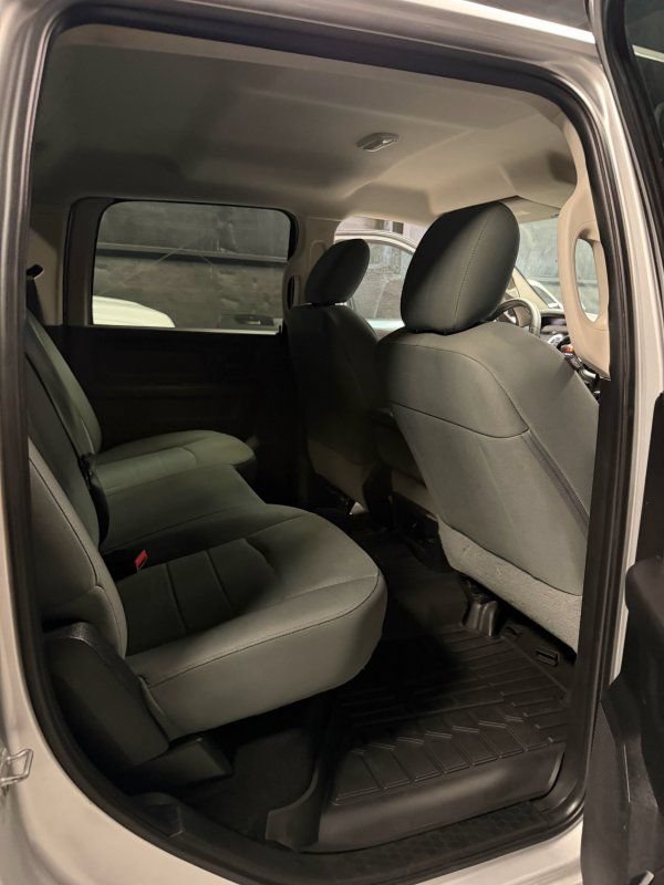 Used 2018 RAM 2500 Tradesman w/ Chrome Appearance Group AWD/4WD image 16