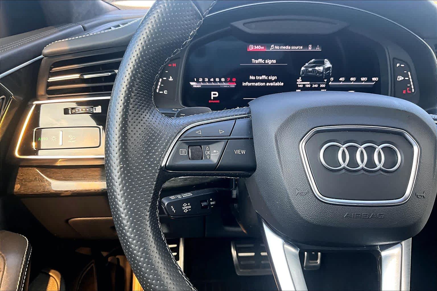 Used 2022 Audi SQ8 Prestige AWD/4WD image 21