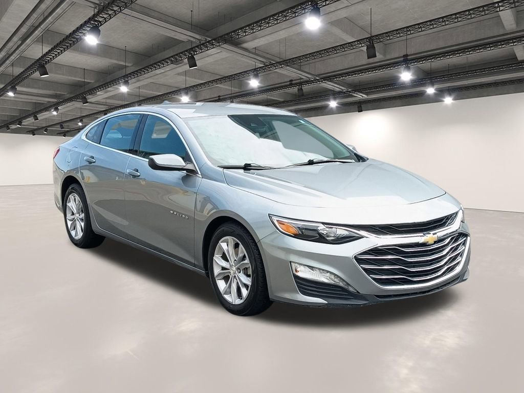 Used 2024 Chevrolet Malibu LT FWD image 2