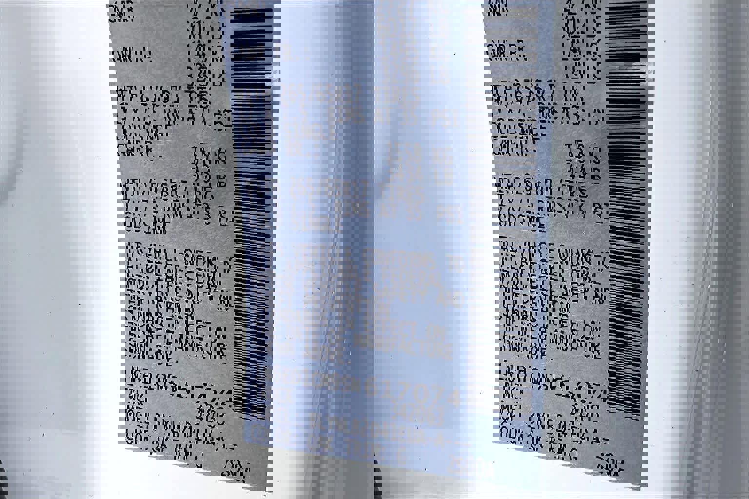 Used 2025 Nissan Frontier SV image 33