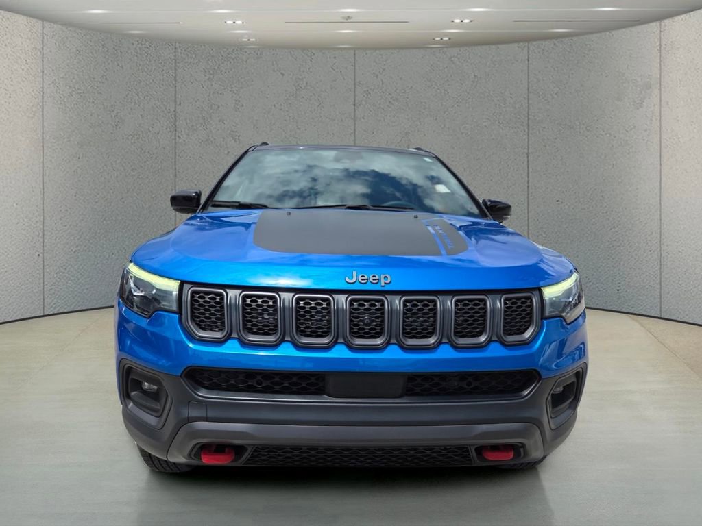 Used 2023 Jeep Compass Trailhawk w/ Trailhawk Elite Group AWD/4WD image 8