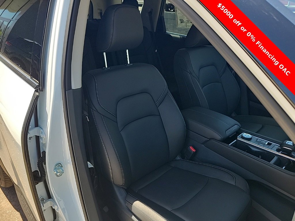 New 2025 Nissan Pathfinder SL w/ SL Premium Package image 48