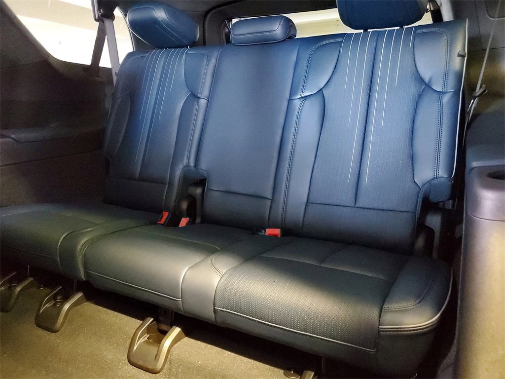 New 2026 Cadillac Escalade IQL Luxury image 12