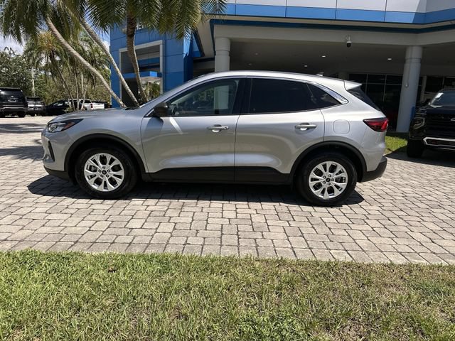 Used 2023 Ford Escape Active FWD image 32