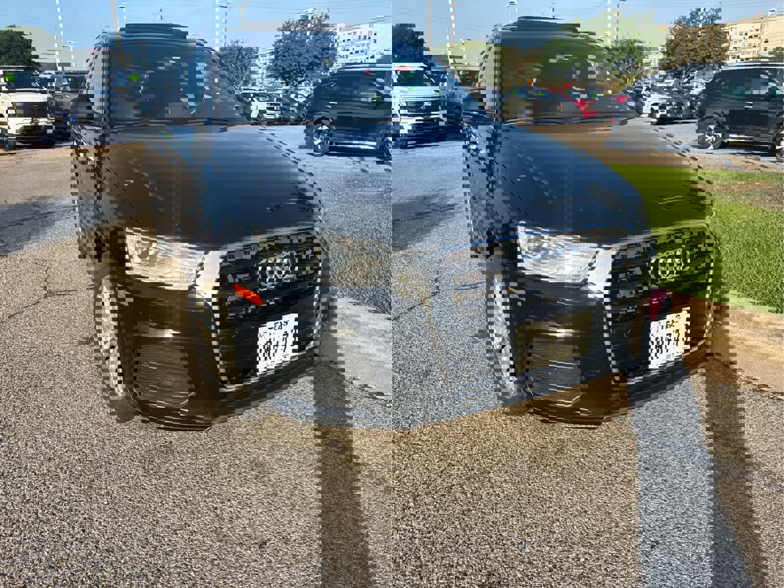 Used 2016 Audi Q3 2.0T Premium Plus w/ Technology Package AWD/4WD image 4