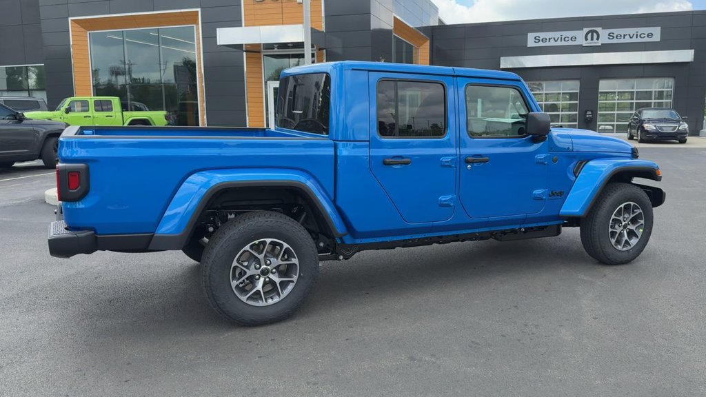 New 2026 Jeep Gladiator Sport AWD/4WD image 7