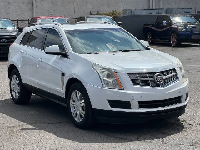 Used 2012 Cadillac SRX Luxury FWD image 1