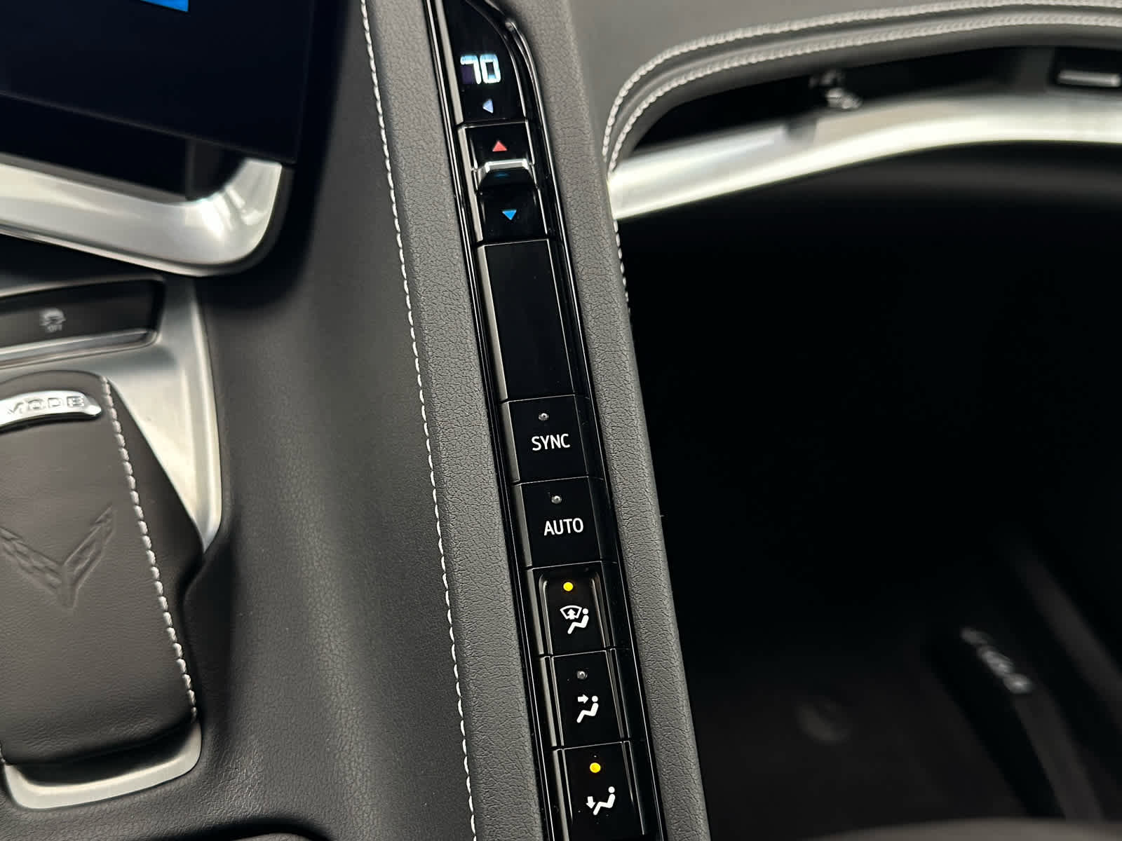 Used 2024 Chevrolet Corvette Stingray Coupe w/ Battery Protection Package image 24