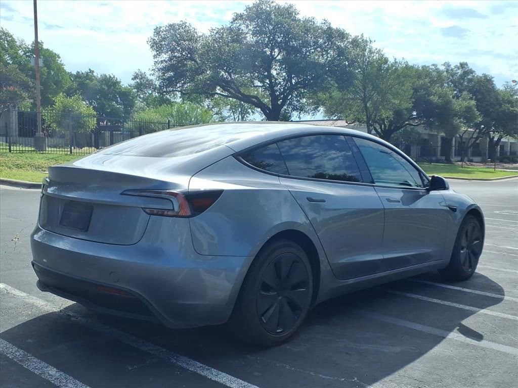 Used 2025 Tesla Model 3 Long Range RWD image 4