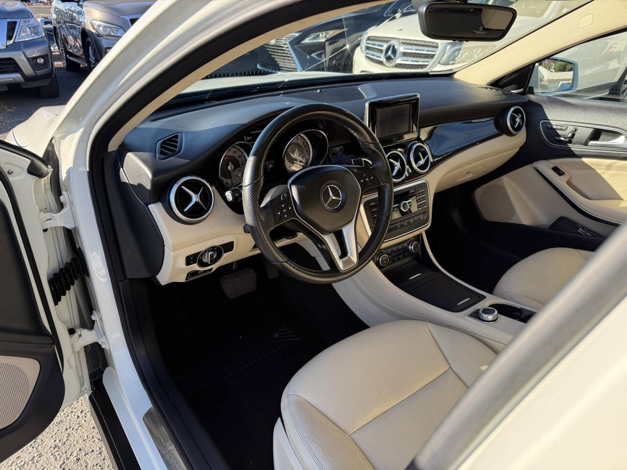 Used 2015 Mercedes-Benz GLA 250 image 8