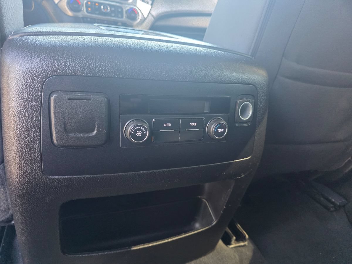 Used 2019 GMC Yukon SLE w/ SLE Value Package AWD/4WD image 37