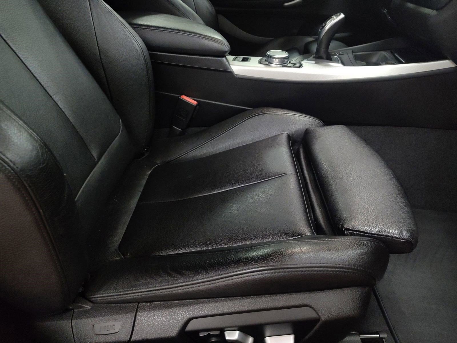 Used 2016 BMW M235i xDrive Convertible image 26