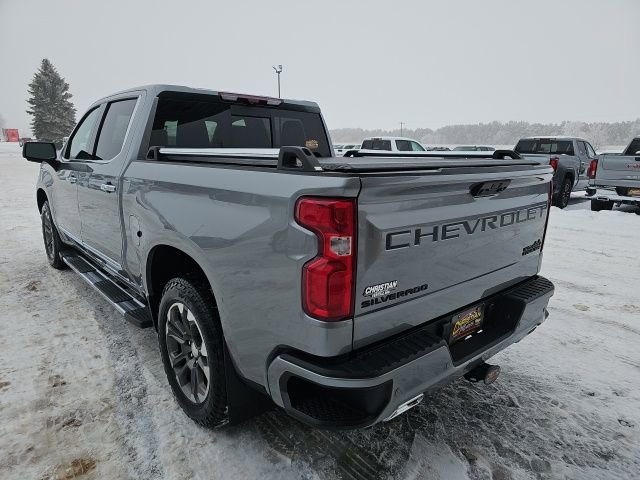 Certified 2024 Chevrolet Silverado 1500 High Country w/ Technology Package image 3