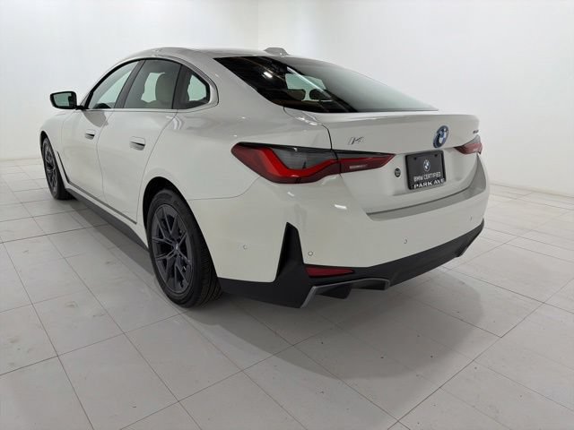Certified 2023 BMW i4 eDrive35 w/ Premium Package RWD image 3