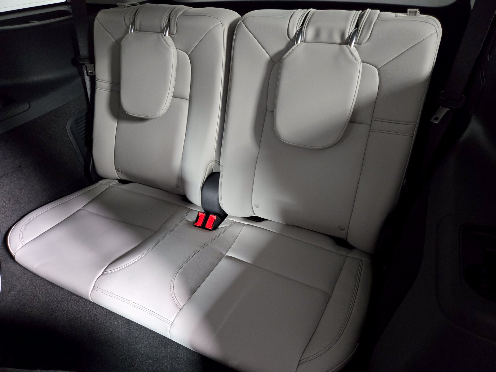New 2026 Lincoln Aviator AWD w/ Jet Appearance Package image 15
