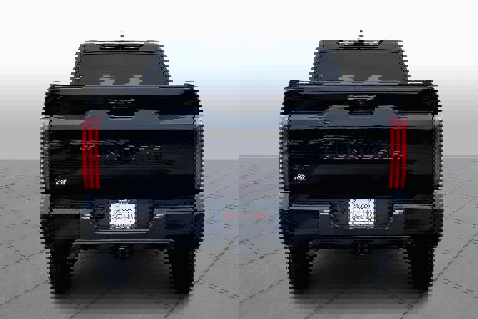 Used 2024 Toyota Tundra Platinum image 5