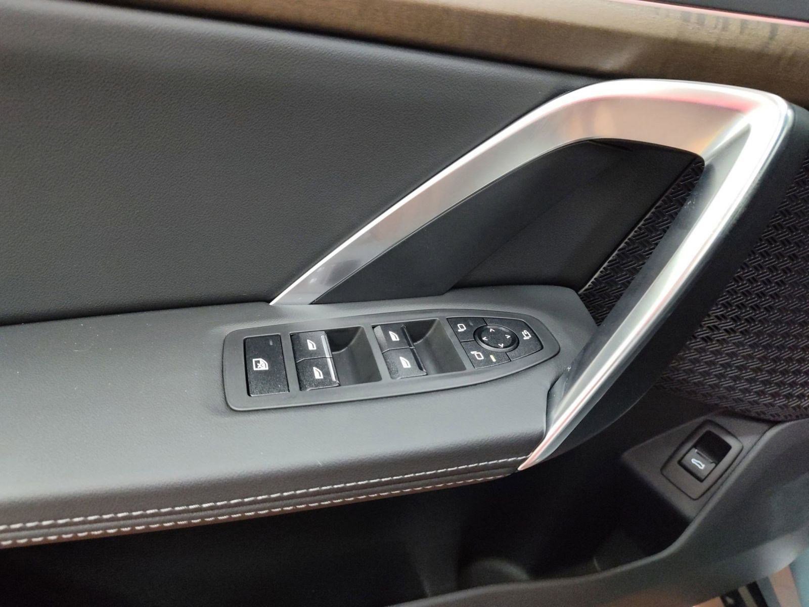 Used 2025 BMW X1 xDrive28i w/ Convenience Package image 13