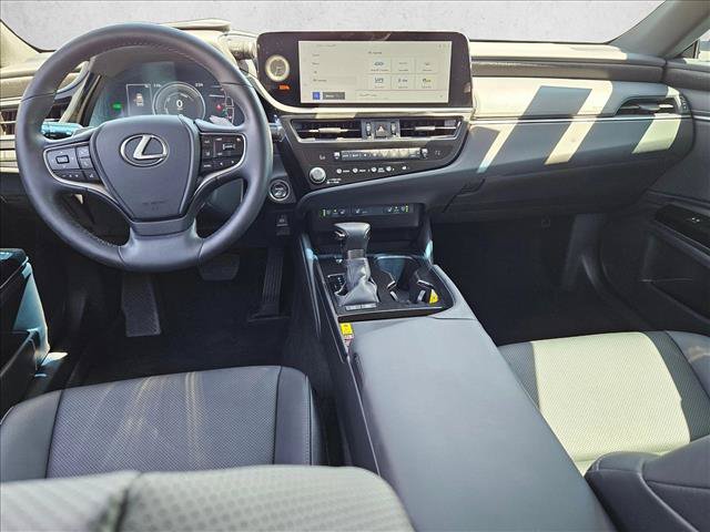 Used 2024 Lexus ES 300h w/ Premium Package FWD image 16