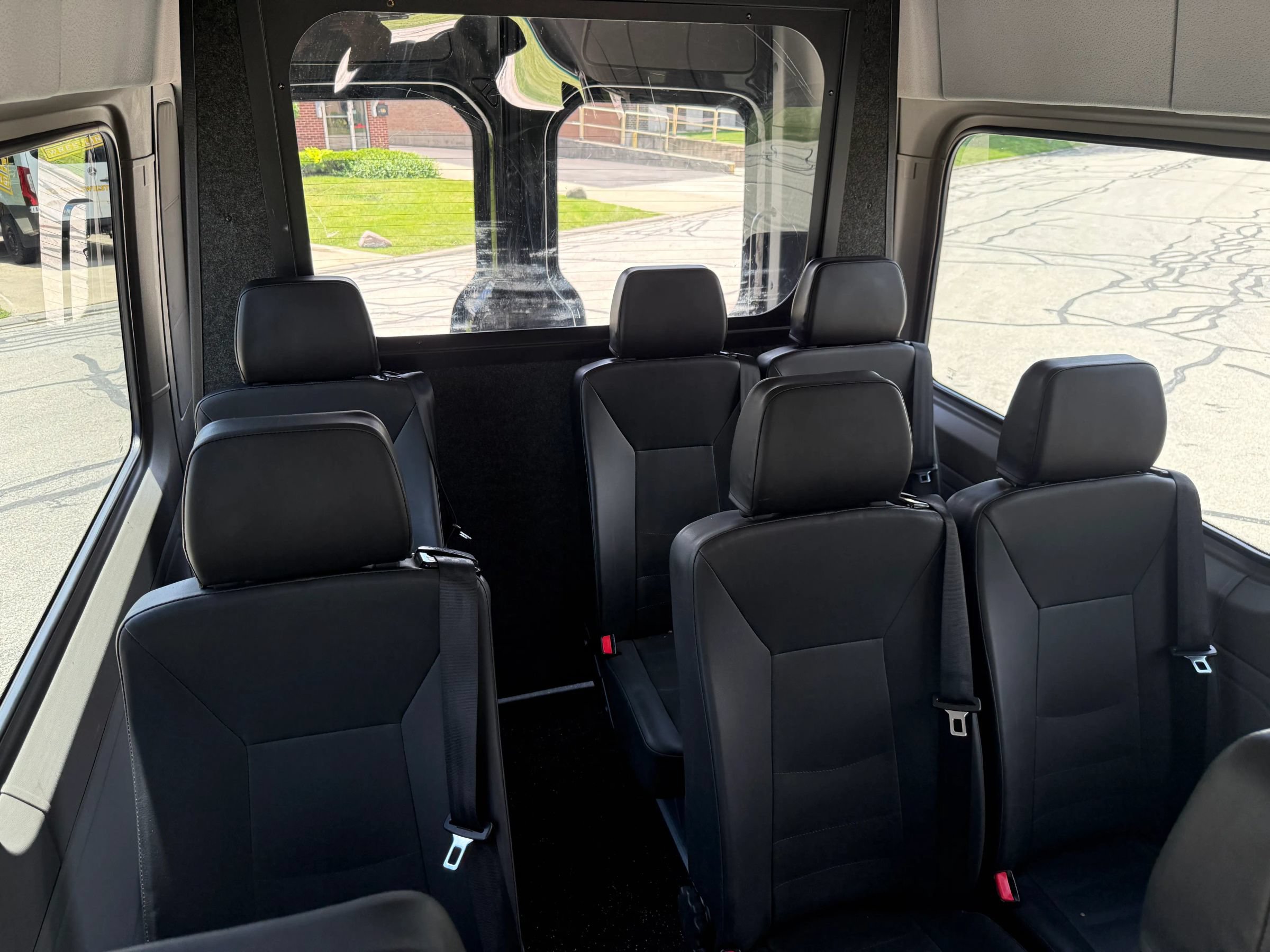 Used 2017 Mercedes-Benz Sprinter 3500 image 20