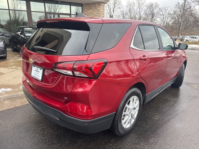 Used 2023 Chevrolet Equinox LT image 3