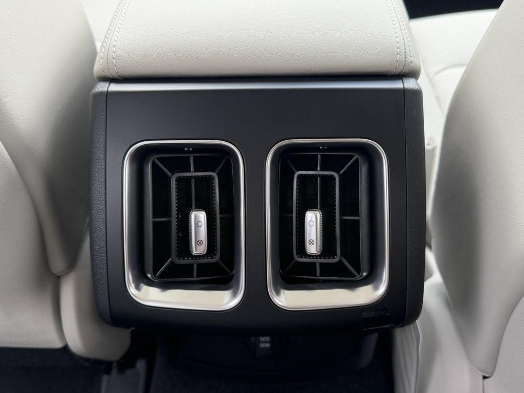 New 2026 Kia Sorento S FWD image 15