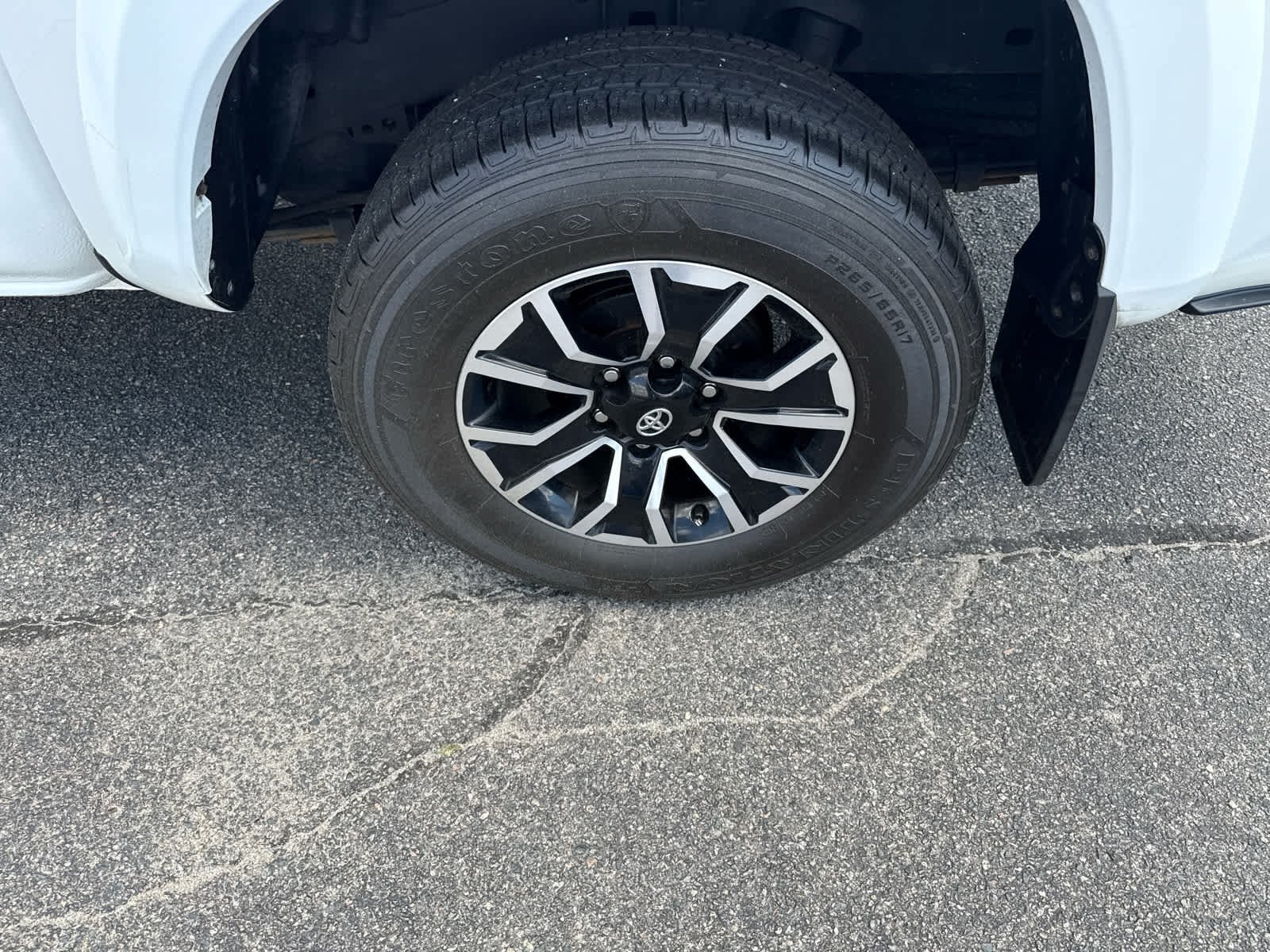 Used 2022 Toyota Tacoma TRD Sport AWD/4WD image 9