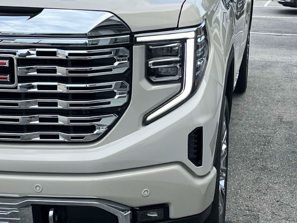 New 2026 GMC Sierra 1500 Denali AWD/4WD image 9