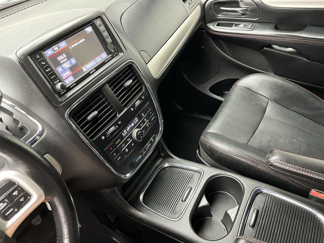 Used 2019 Dodge Grand Caravan GT FWD image 15