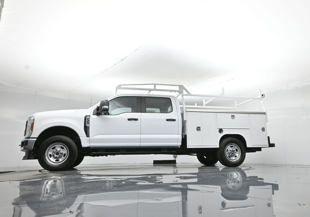 New 2026 Ford F350 XL w/ FX4 Off-Road Package AWD/4WD image 7