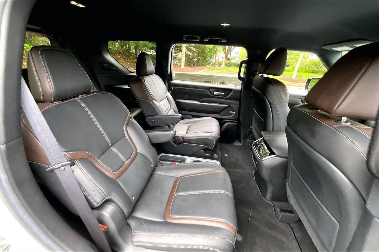 Used 2025 Nissan Armada SL w/ Captain's Chari Seat Package AWD/4WD image 24